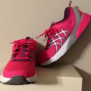 Women's Running Shoes